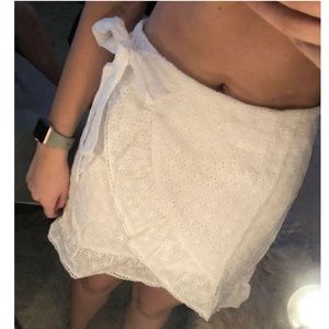 NWT Pink Lily Wrap White Skirt